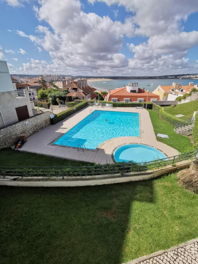 Casa Na Onda Sonho Da Baia Lejlighed São Martinho do Porto Eksteriør billede